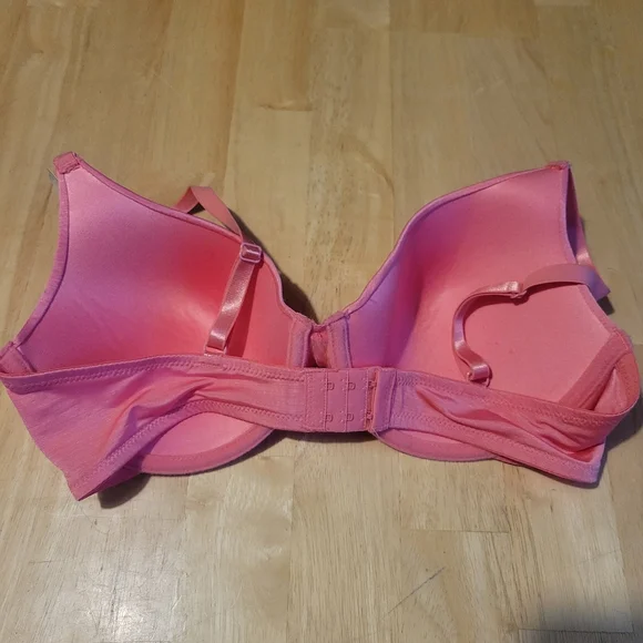 NWT Pink Women's T-shirt Bra 36D - Picture 2 of 4
